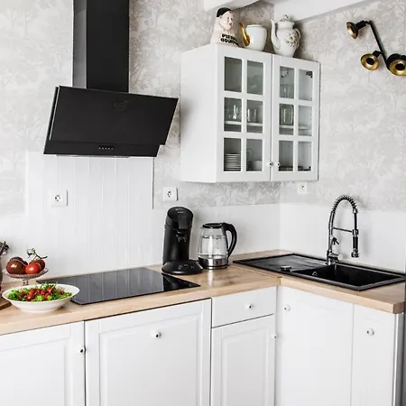 V I O L E T T E La Souris Des Champs エティヴァル・クレールフォンテーヌ